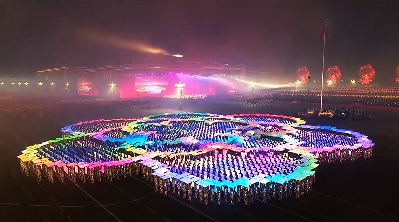 國(guó)慶聯(lián)歡會(huì)可折疊手持光影屏項(xiàng)目