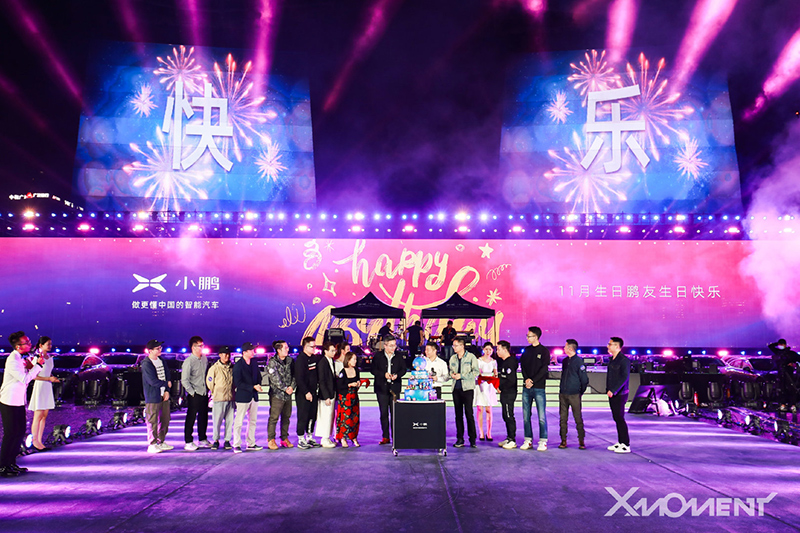 廣州海心沙小鵬智能車(chē)燈秀格柵屏項(xiàng)目