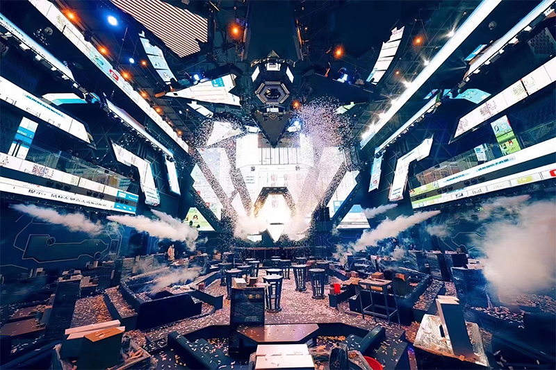 河南商丘Monica莫妮卡酒吧LED透明屏項(xiàng)目